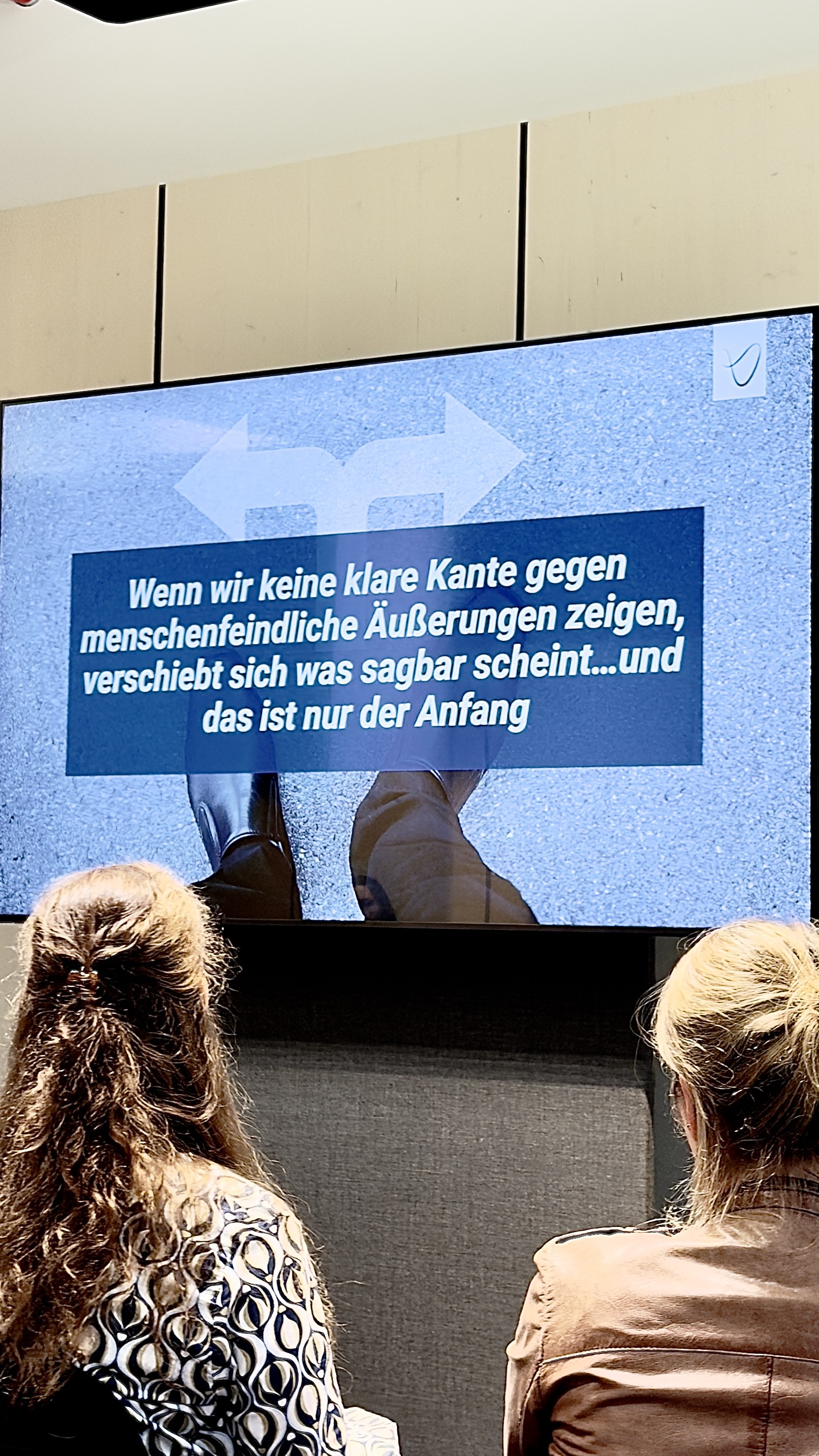Bild 2 von 4